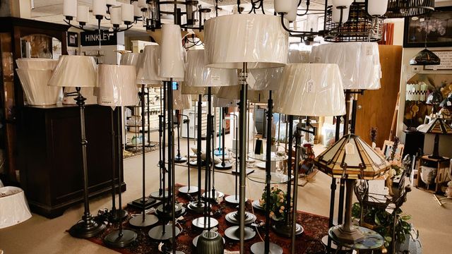 Stores that deals sell floor lamps